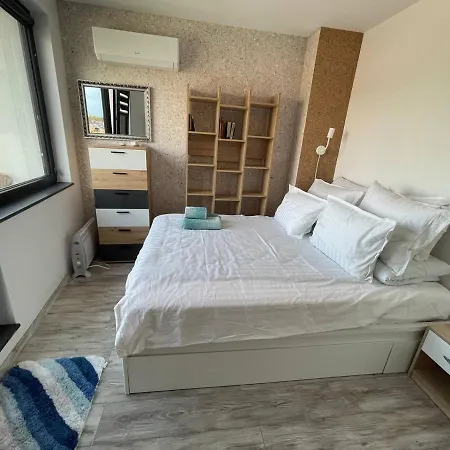 Panoramic In With Underground Parking Apartment