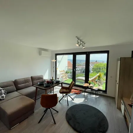 Panoramic In With Underground Parking דירה *