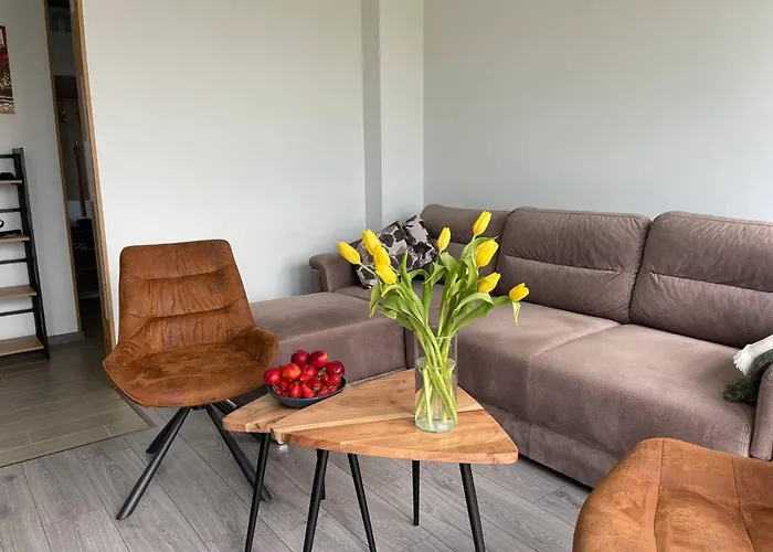 Panoramic In With Underground Parking