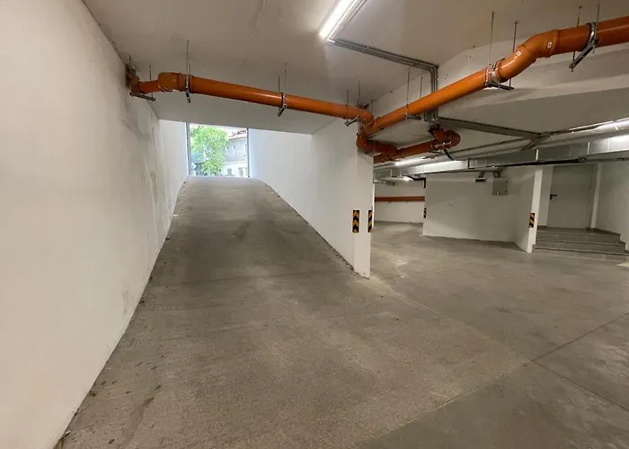 Panoramic In With Underground Parking ヴァルナ