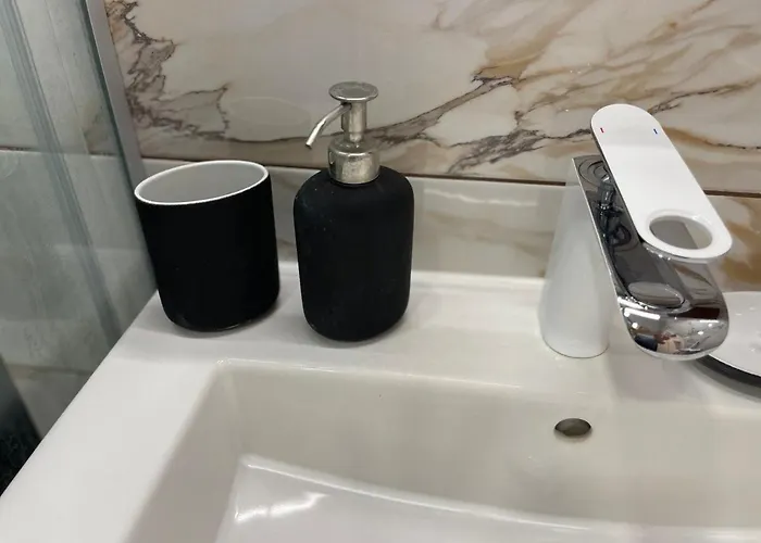 アパート Panoramic In With Underground Parking ヴァルナ